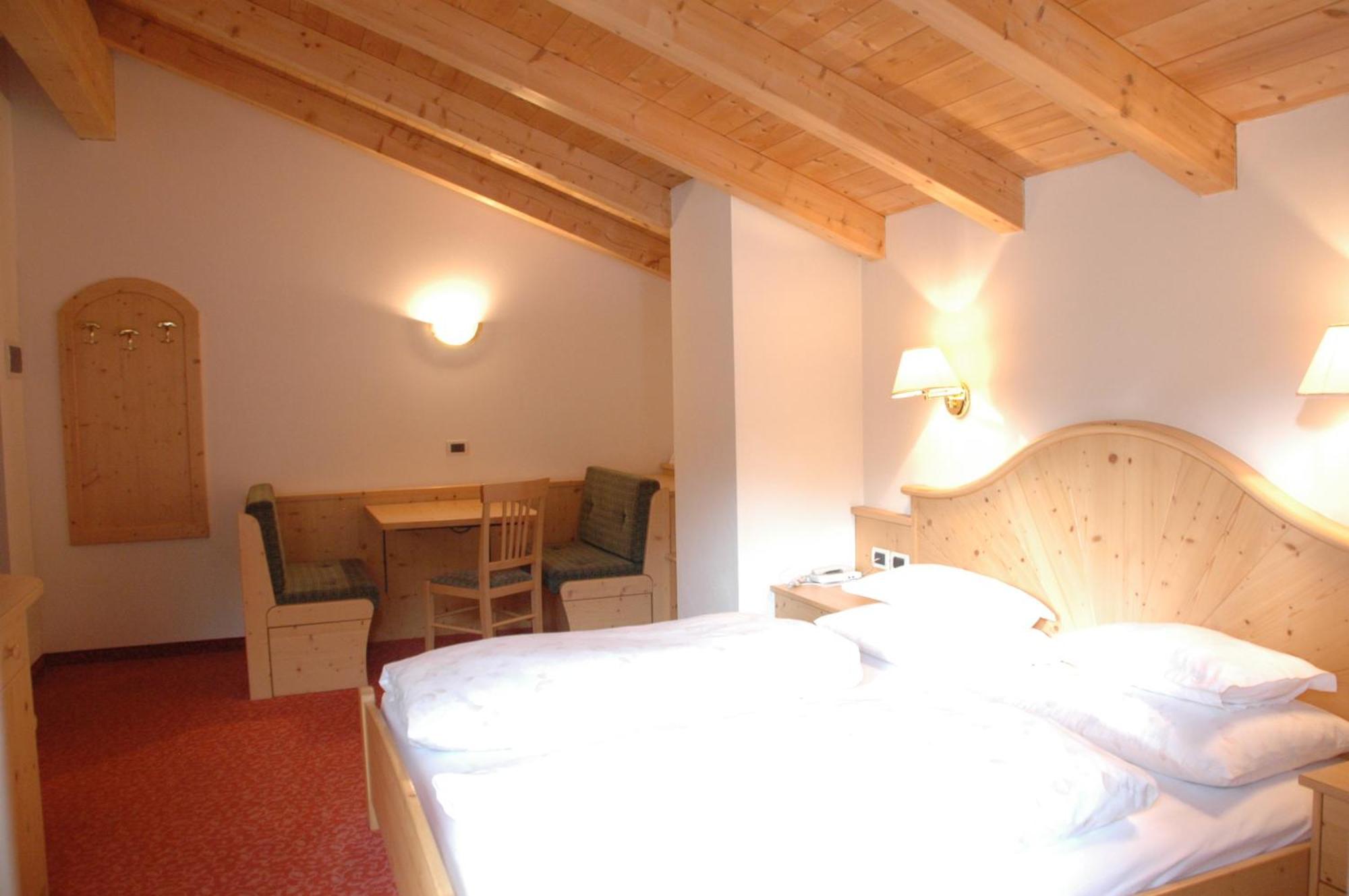 Hotel Falzares San Cassiano  Zewnętrze zdjęcie