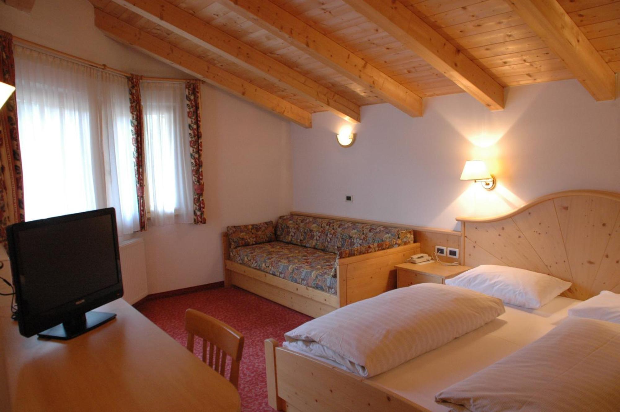 Hotel Falzares San Cassiano  Zewnętrze zdjęcie