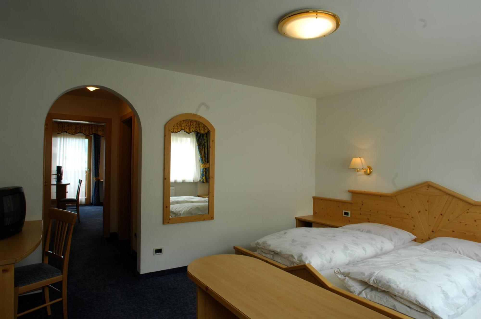 Hotel Falzares San Cassiano  Zewnętrze zdjęcie