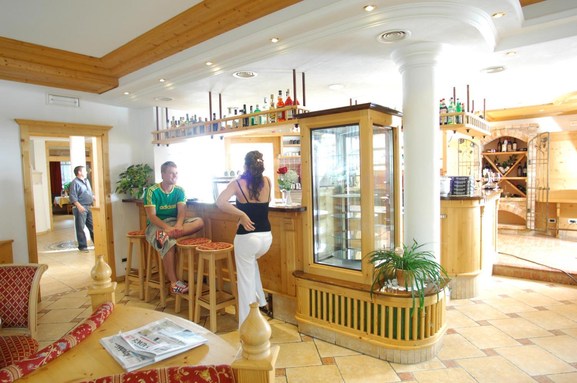 Hotel Falzares San Cassiano  Zewnętrze zdjęcie