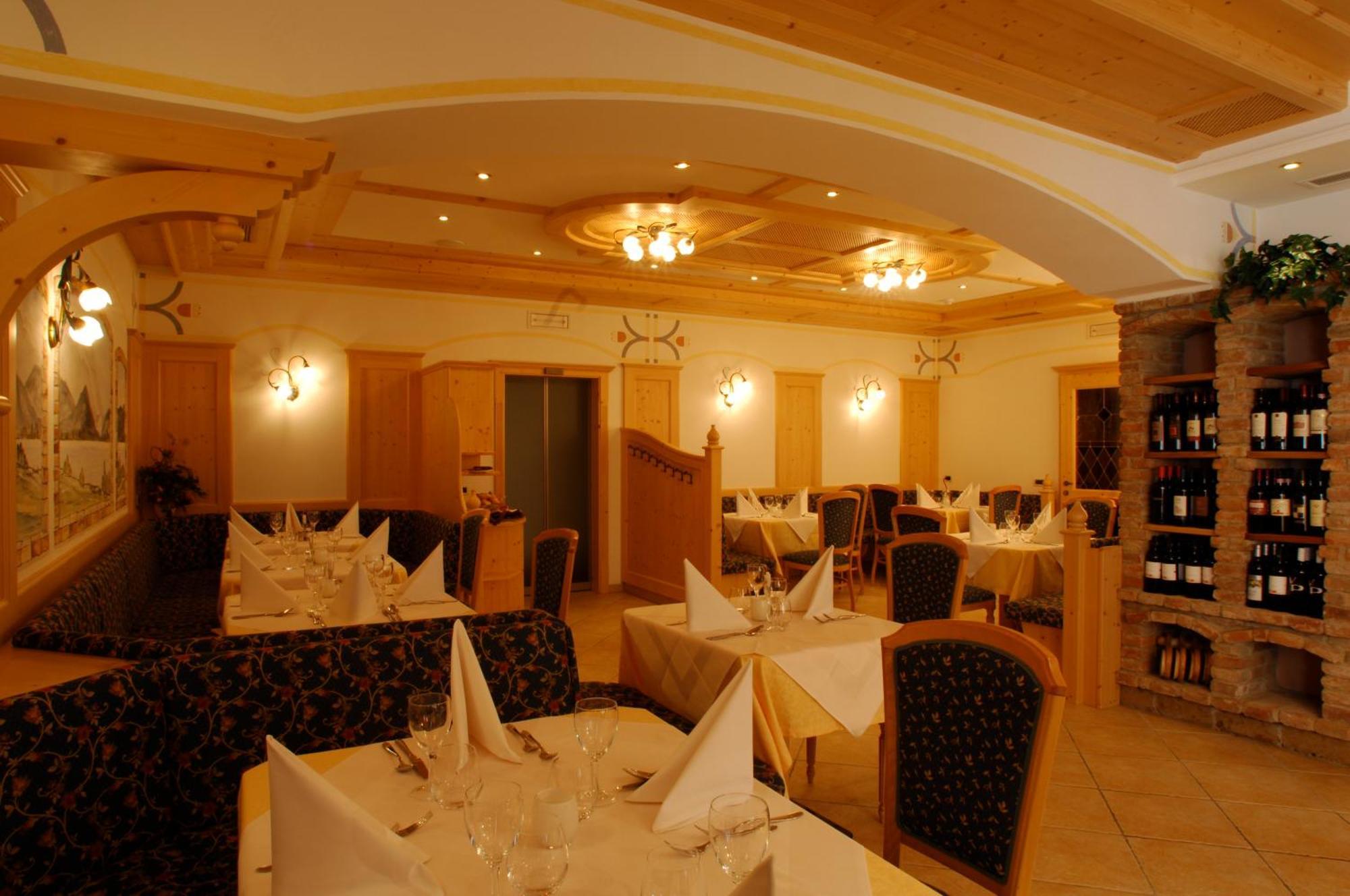 Hotel Falzares San Cassiano  Zewnętrze zdjęcie