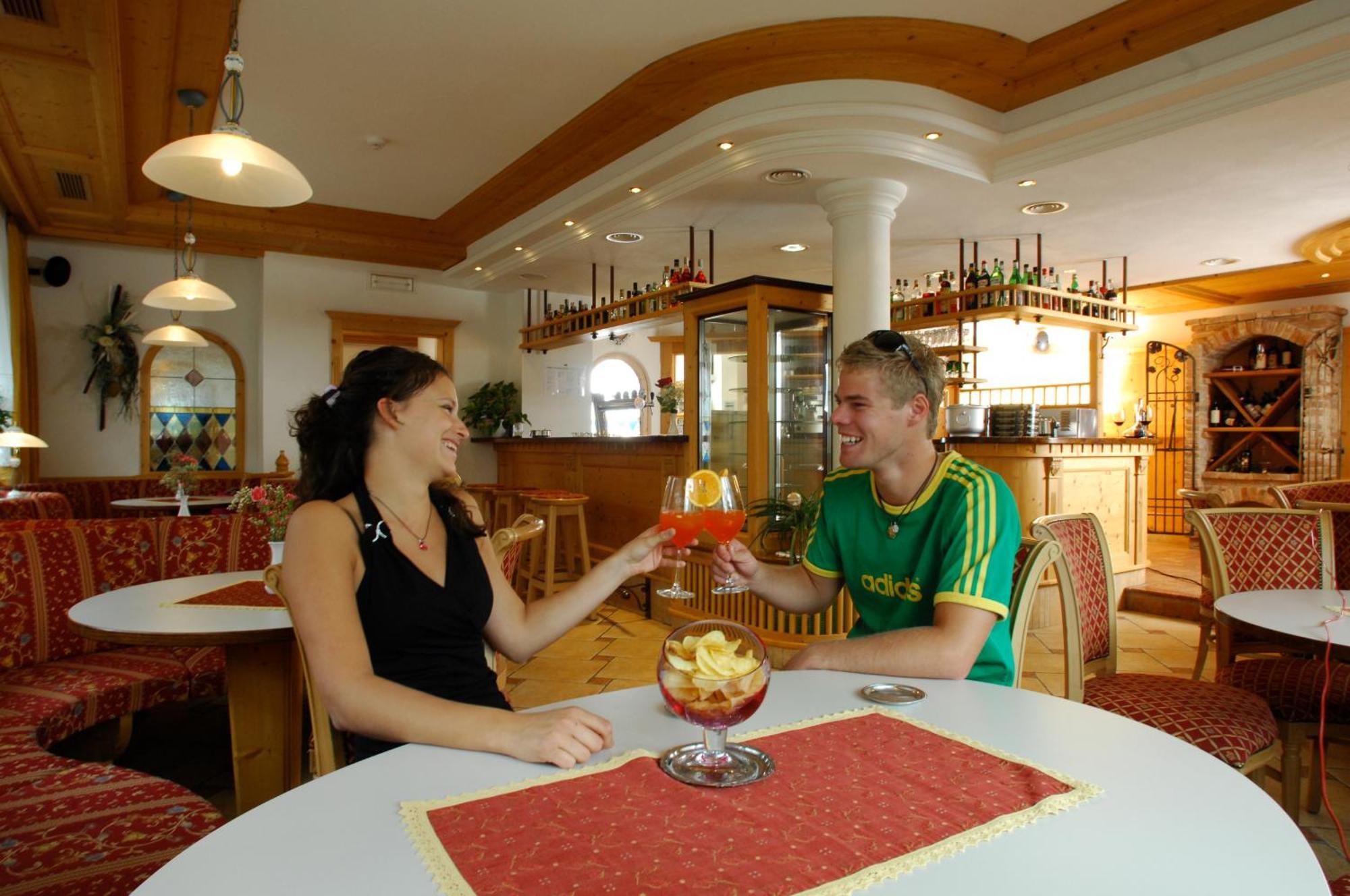 Hotel Falzares San Cassiano  Zewnętrze zdjęcie