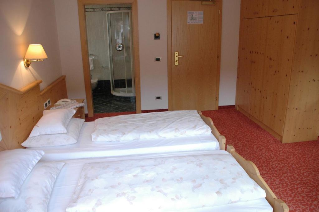 Hotel Falzares San Cassiano  Pokój zdjęcie
